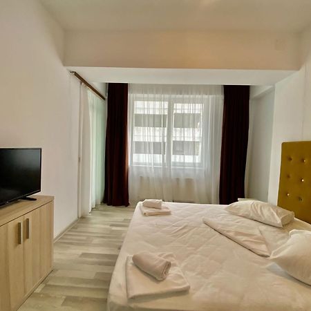 Summerland Apartmants Mamaia Nord Lejlighed Eksteriør billede