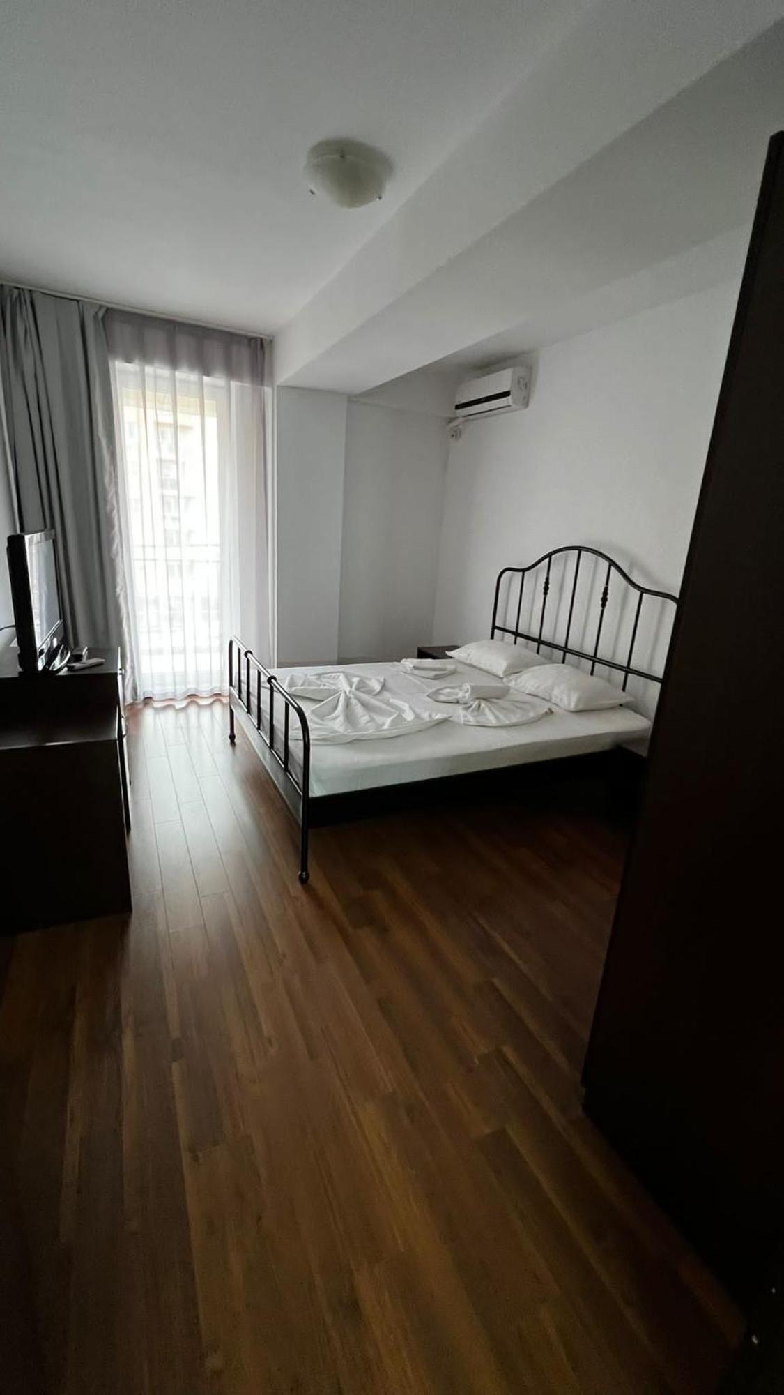Summerland Apartmants Mamaia Nord Lejlighed Eksteriør billede