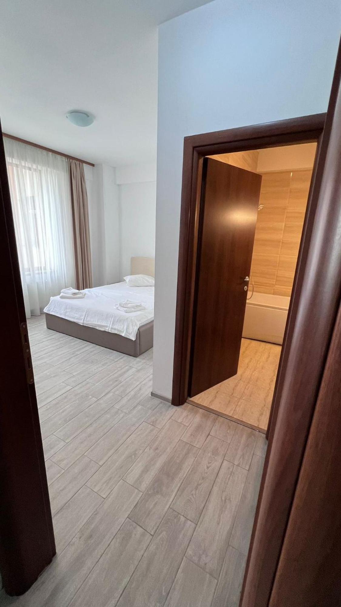 Summerland Apartmants Mamaia Nord Lejlighed Eksteriør billede
